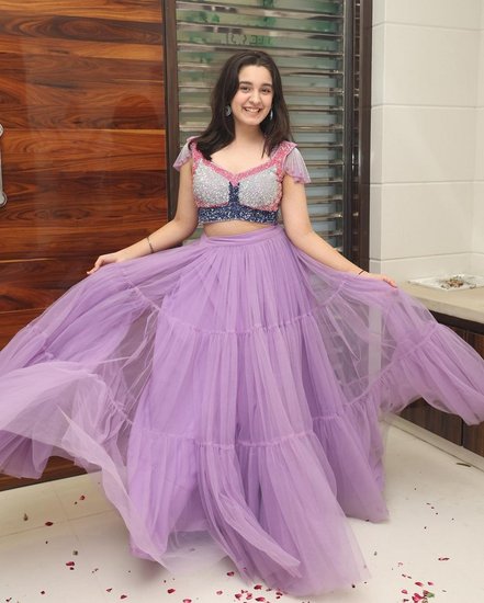Naisha Khanna