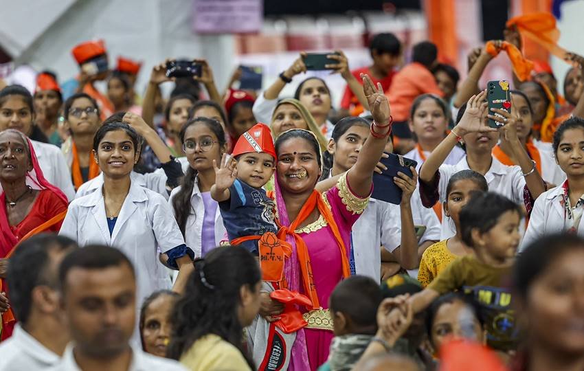 Naari vandan abhinandan program