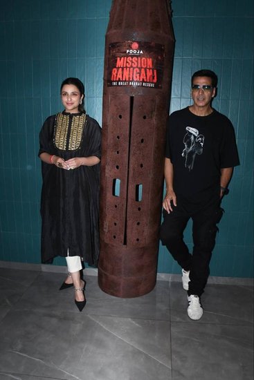 Parineeti Chopra and Akshay Kumar