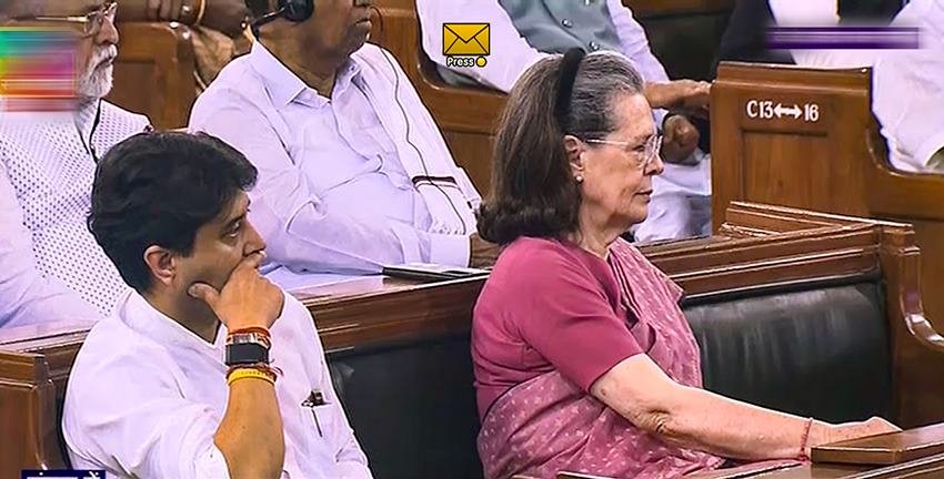 Jyotiraditya Scindia Sonia gandhi