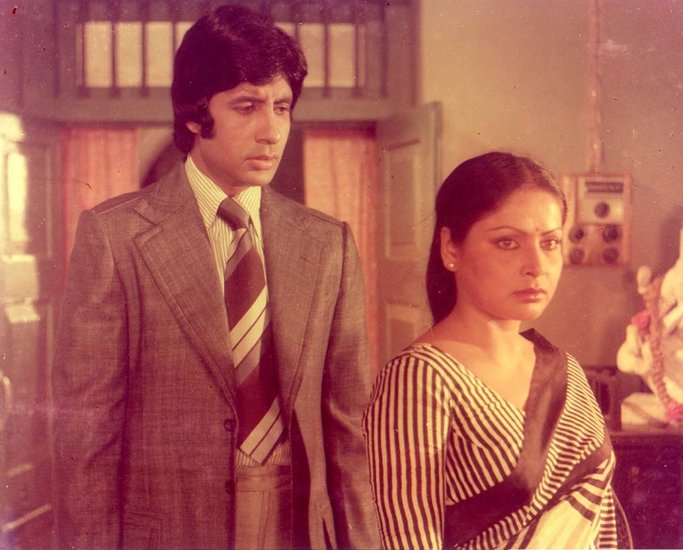 Rakhee Gulzar