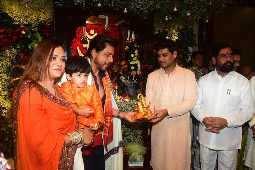 Shahrukh KHan at Eknath Shinde House