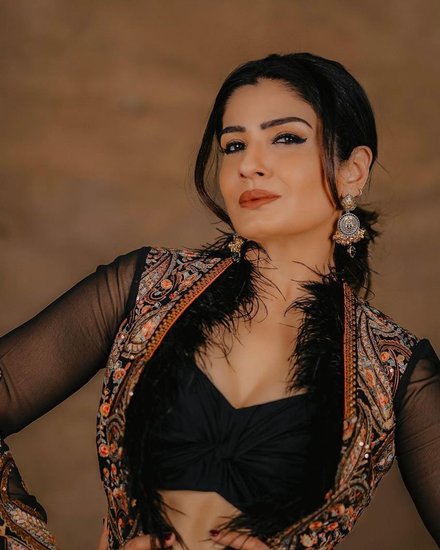 Raveena Tandon Tip Tip Barsa Paani
