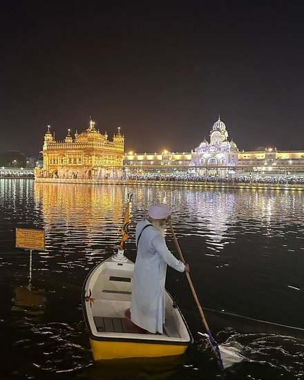 Nimrat Kaur in Golden Temple