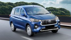 Toyota Rumion CNG: टोयोटा रुमियन सीएनजी की बुकिंग पर कंपनी ने लगाई अस्थाई रोक, जानें क्या है कारण