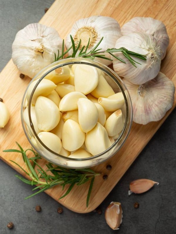garlic oil for treatment