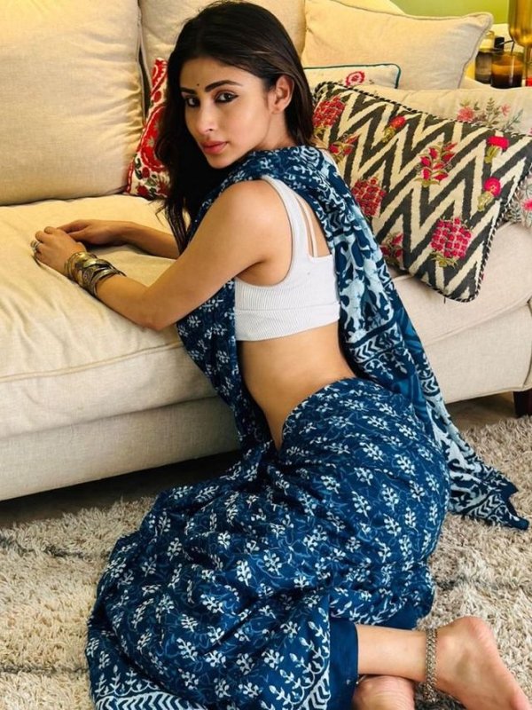 cropped-Mouni-Roy-Saree-Look-1.jpg