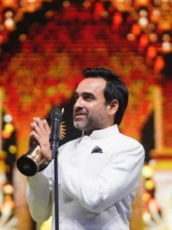 Pankaj Tripathi Awards (9)