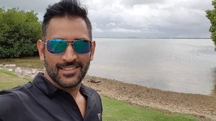 ms dhoni। ms dhoni lift। ms dhoni bike