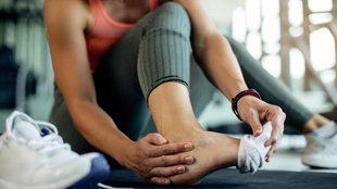 how to control uric acid, home remedies to cure uric acid, gout cure, how to control uric acid,