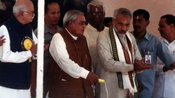 इस मामले में अटल बिहारी से भी बेहतर हैं PM नरेंद्र मोदी, वित्त आयोग अध्यक्ष ने गिनाए ये कारण | Express Adda