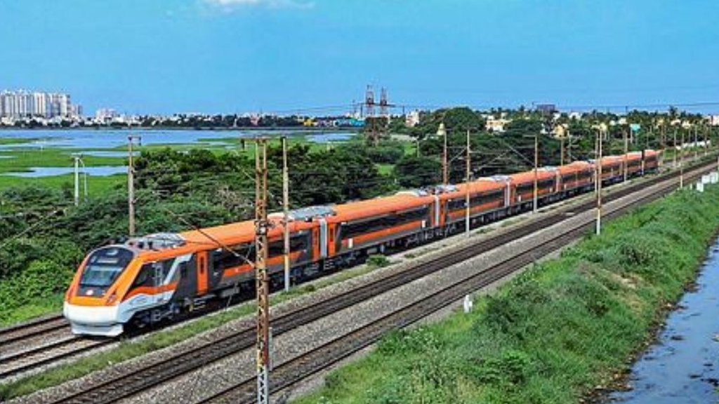 orange vande bharat| pm modi