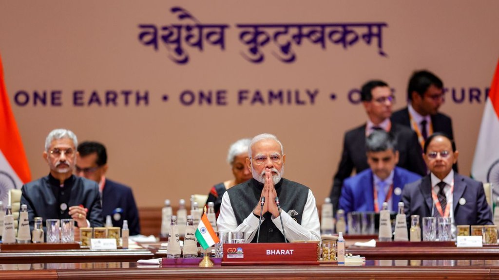 pm modi | approval rating |