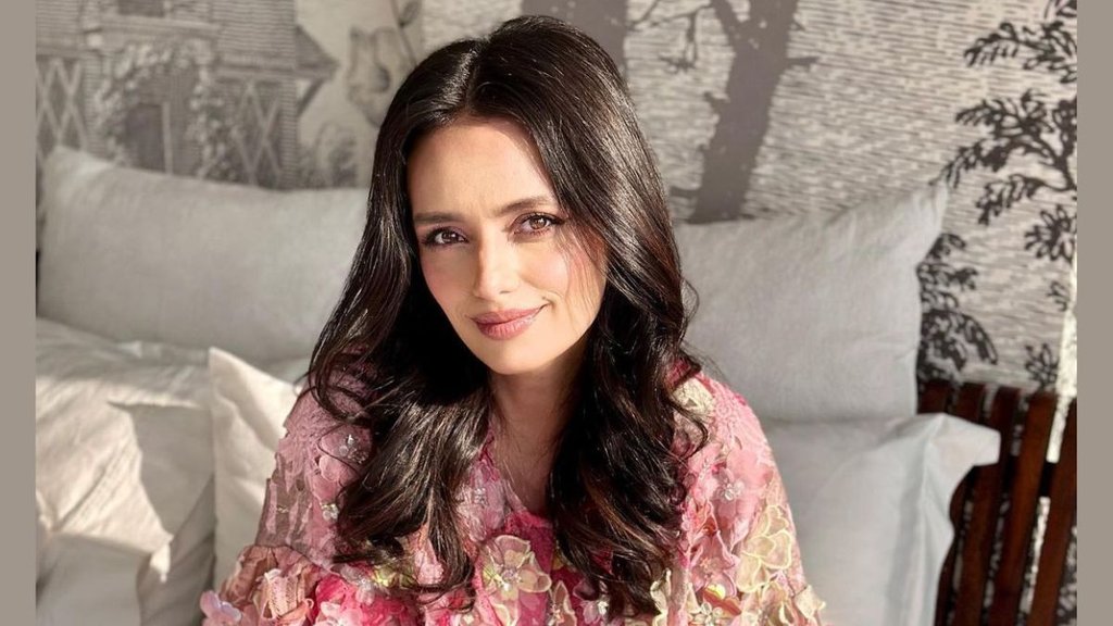 roshni chopra । roshni chopra katori face massage । skincare tips