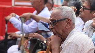 senior citizen | Mistreat