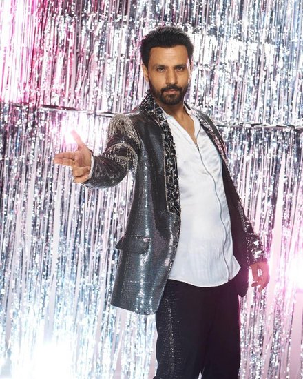 Rajiv Thakur