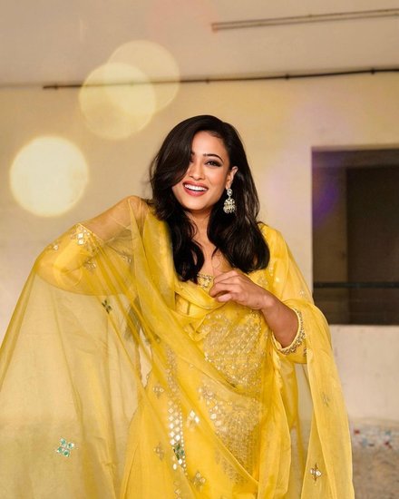 Shweta Tiwari in Shahrara