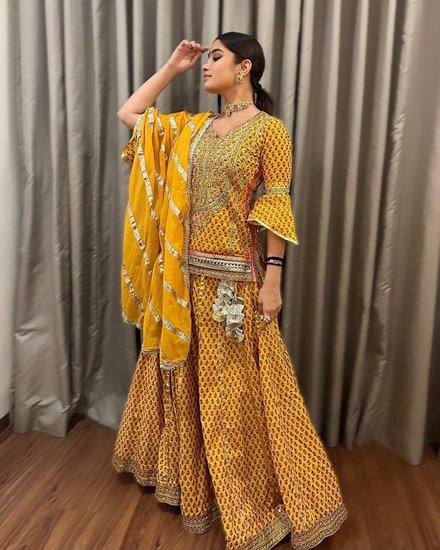 Rasha Thadani Lehenga