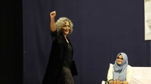 Arundhati Roy, Kashmir, Delhi LG