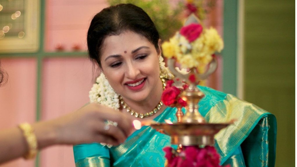 Gautami Tadimalla | Actress Gautami Quits Bjp | Gautami Tadimalla Resigns