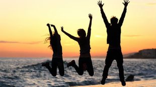 Dunia Mere Aage | Happy Friendship |