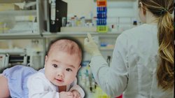 बिना मां के भी पैदा हो सकेंगे बच्चे! खोज के बेहद करीब हैं वैज्ञानिक