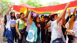 समलैंगिक कपल बच्चे गोद ले सकते हैं या नहीं? सुप्रीम कोर्ट ने इस विषय पर क्या कहा