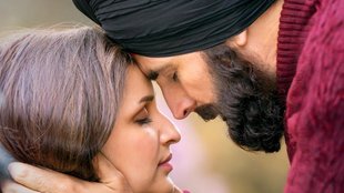 Mission Raniganj Starcast Fee