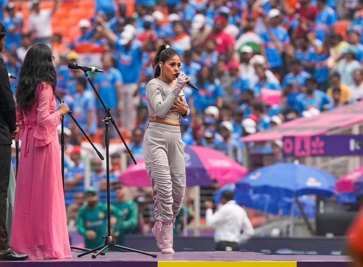 Sunidhi Chauhan