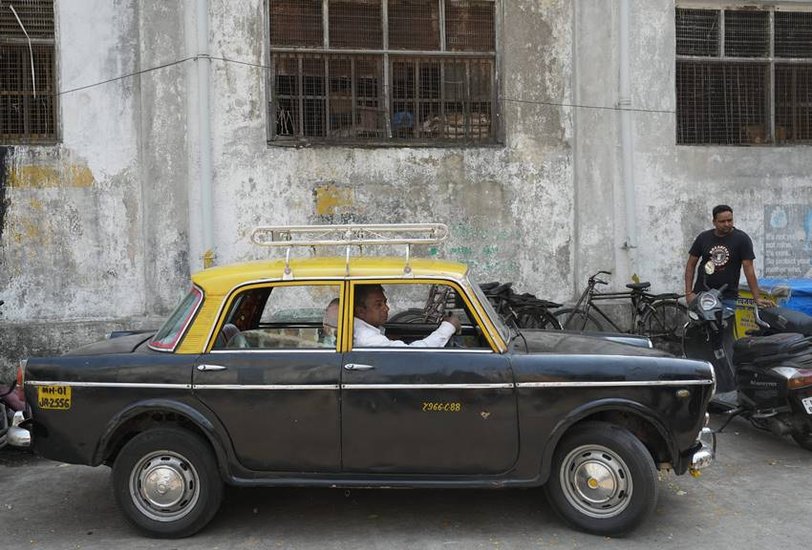 Mumbai black-yellow taxi