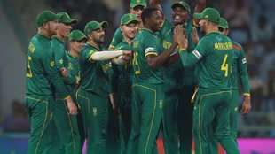 AUS vs SA Live Score | Australia vs South Africa Live Score | world Cup 2023 Live Score