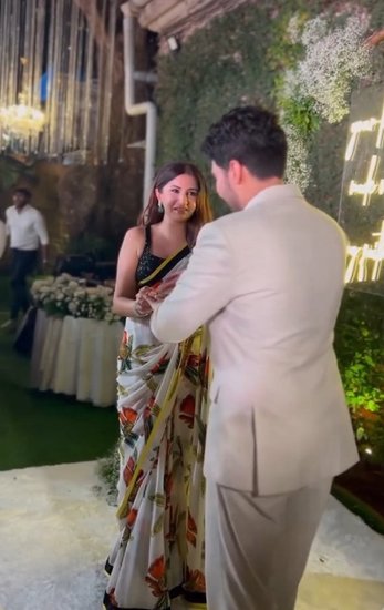 armaan malik engaged