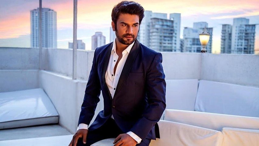 Sharad Kelkar 