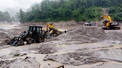 Sikkim Cloud Burst: बंगाल में तीस्ता नदी से निकाले गए 30 शव, 3 भारतीय सैनिकों के