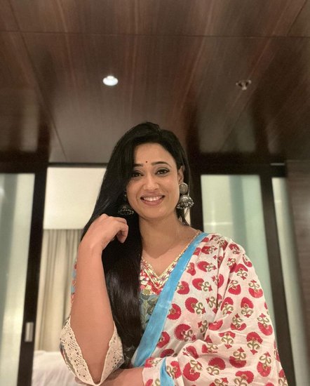 Shweta Tiwari Income