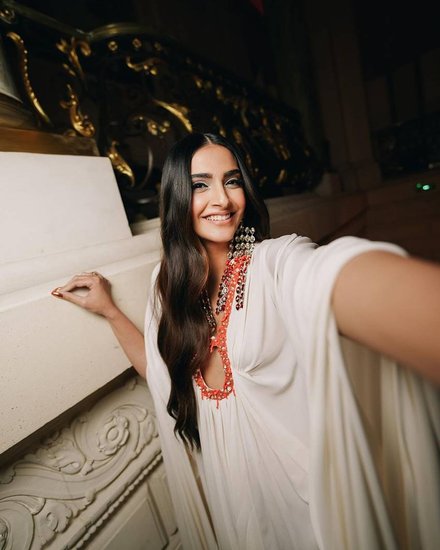 Sonam Kapoor fashion icon