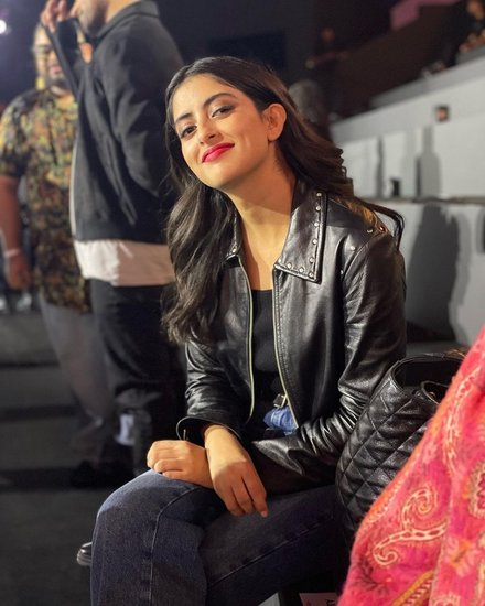 Navya Naveli Nanda paris