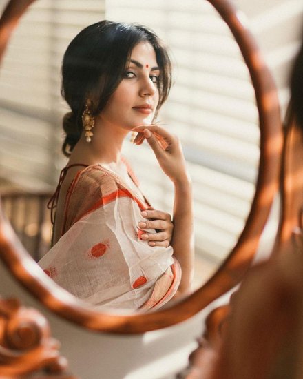 rhea chakraborty latest photo