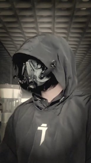 raj kundra in mask