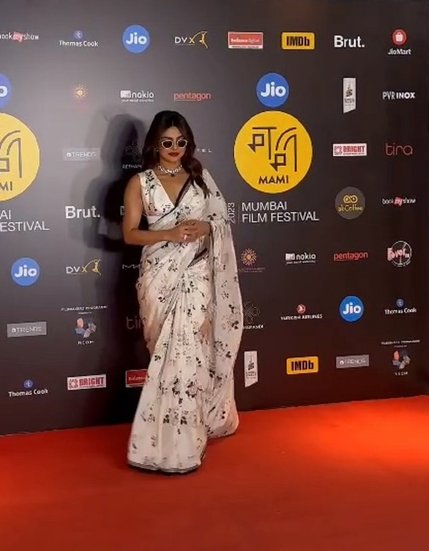 priyanka chopra jio mami mumbai film festival 2023