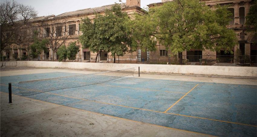 mukesh ambani students of scindia school