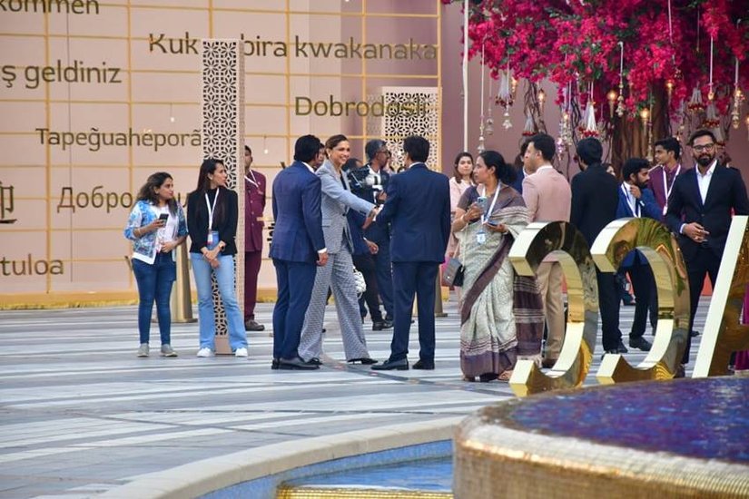 इस कार्यक्रम में बॉलीवुड सेलिब्रिटीज से लेकर अलग-अलग खेलों के खिलाड़ी भी शामिल हुए। (Photo: Indian Express)