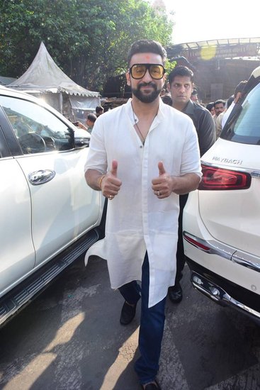 Shilpa Shetty Siddhivinayak temple