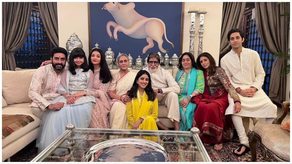 Amitabh Bachchan. Bollywood, Bachchan Family