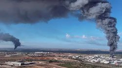 Israel-Hamas War: गाजा पहुंचने के लिए 20 ट्रकों में राहत सामान तैयार, उत्तरी इलाके में इंटरनेट बंद