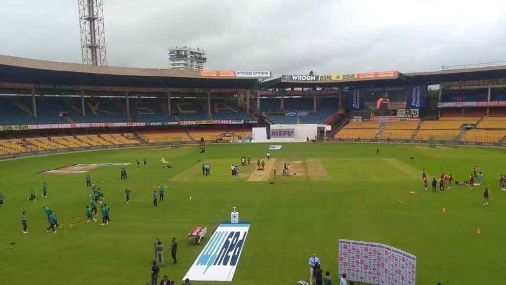 ENG vs SL Weather | ENG vs SL M Chinnaswamy Stadium Pitch Report | World cup 2023