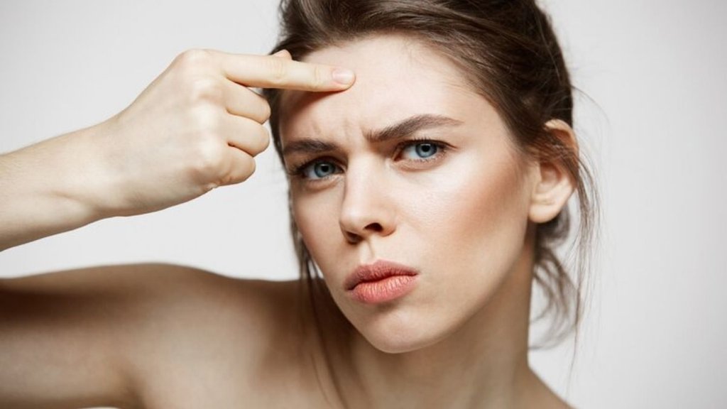 What To Apply On Dry Skin, What To Apply On Dry Skin In Winter, how to get rid of dry skin in winter, how to get rid of winter dry skin,