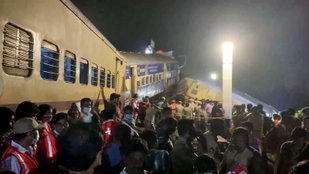 Train derailed in Vizianagaram | AP Train Accident | Train Accident News