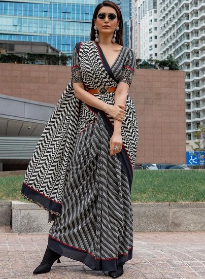 Karishma Tanna in Busan