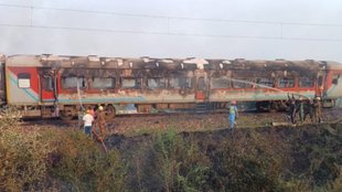 patalkot express| indian railways| train accident